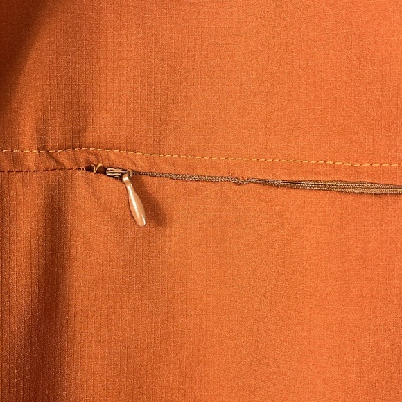 Nomad long sleeve button down hidden pocket shirt Sz S Rust - Picture 6 of 8